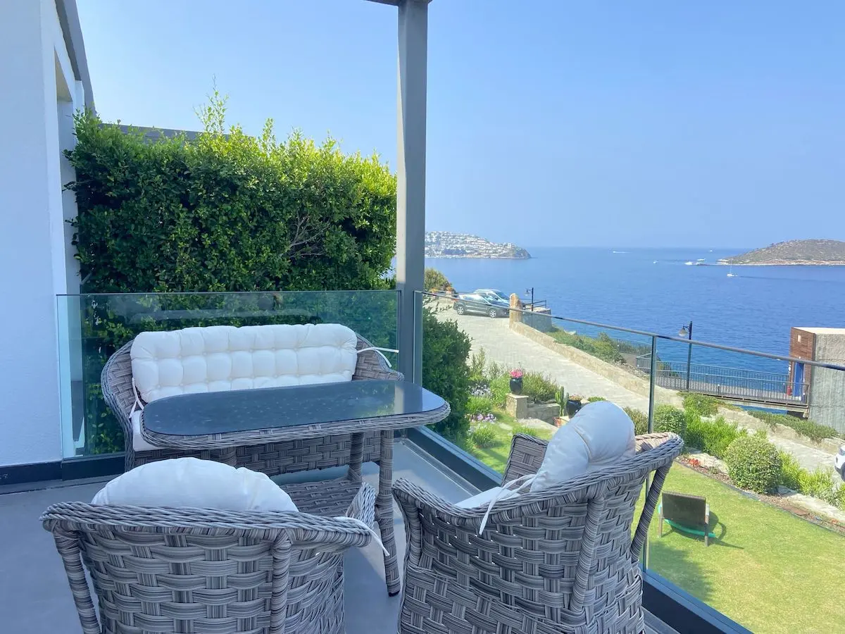 Sea view terrace
